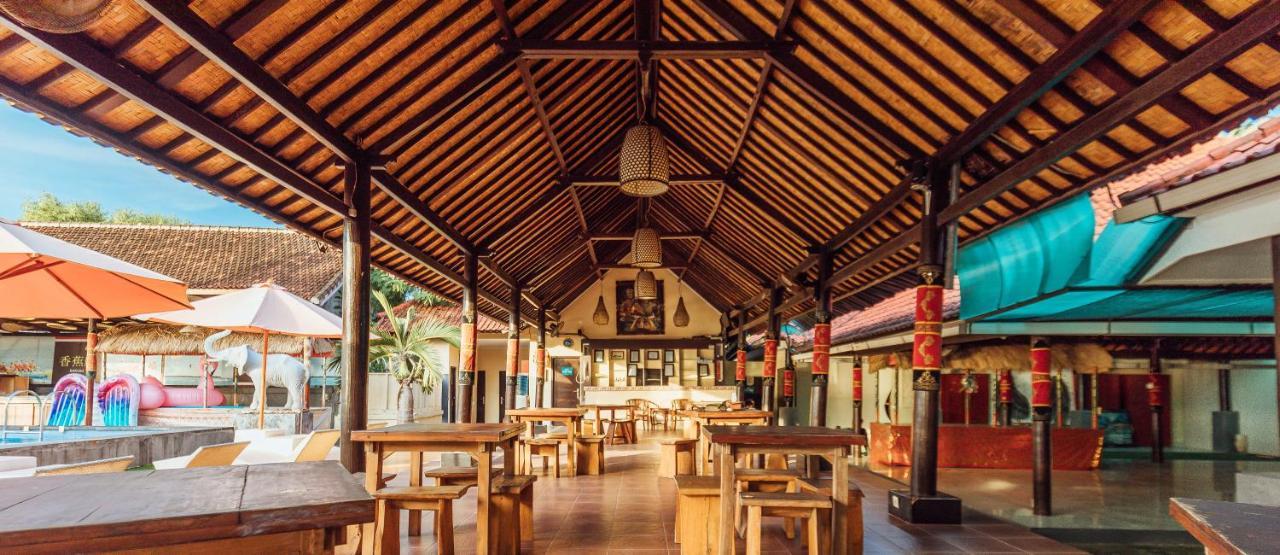 Beachfront Guesthouse Batununggul Buitenkant foto