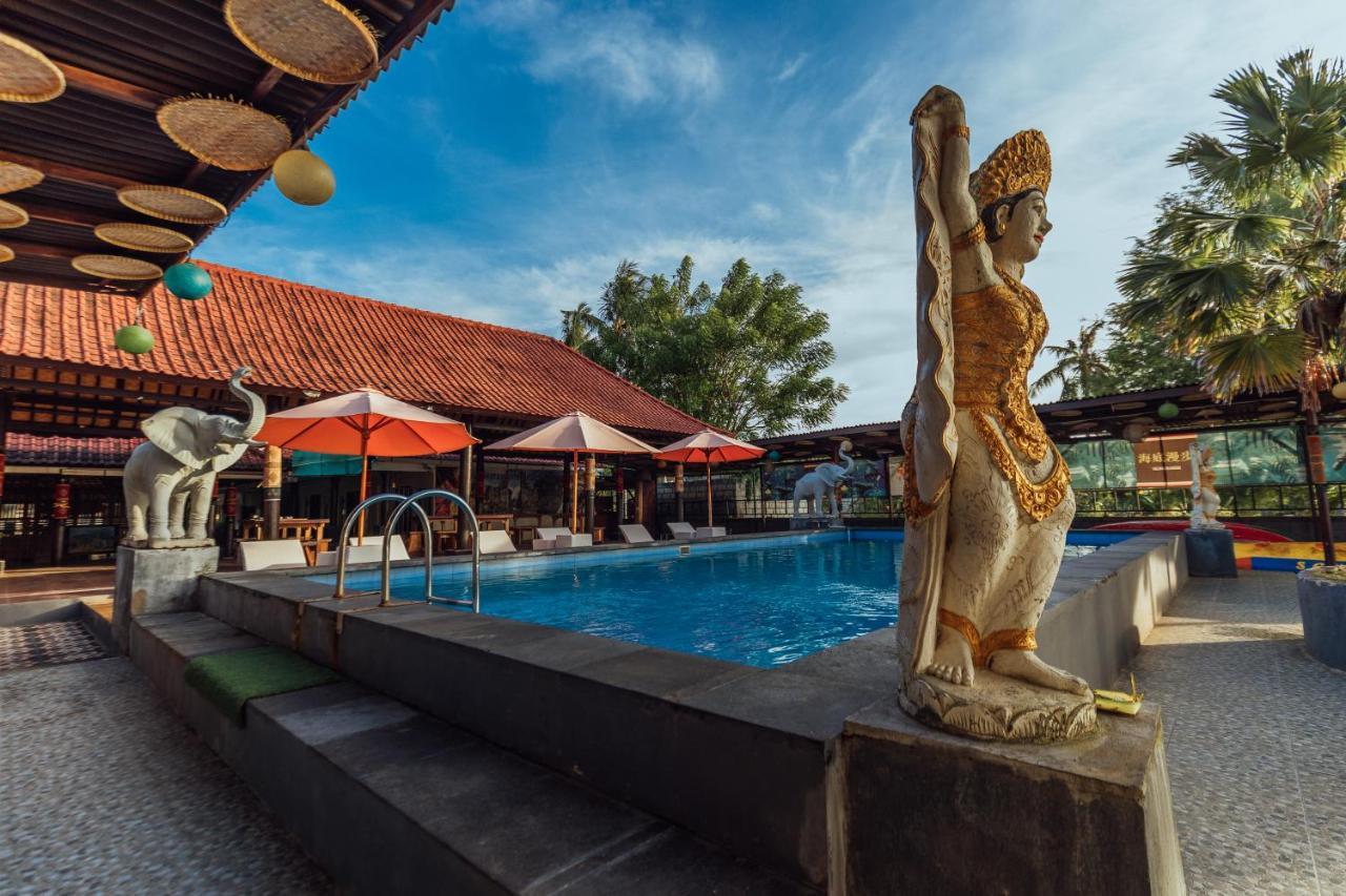 Beachfront Guesthouse Batununggul Buitenkant foto