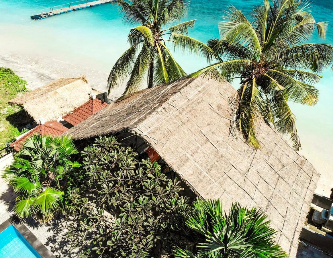 Beachfront Guesthouse Batununggul Buitenkant foto